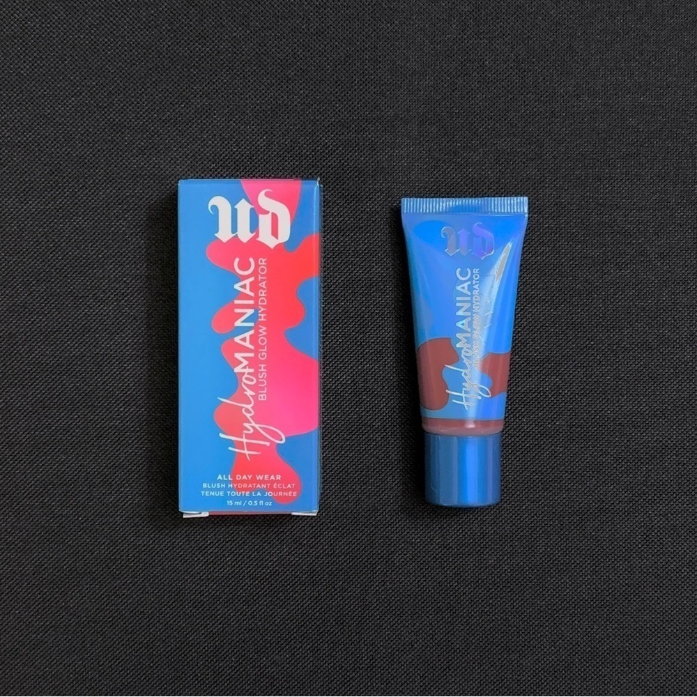 URBAN DECAY Rebellious Hydromanic Plumping Dewy Liquid Blush Cheek Tint